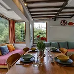 בקתה L'ilet Ensoleille /sunny Island *