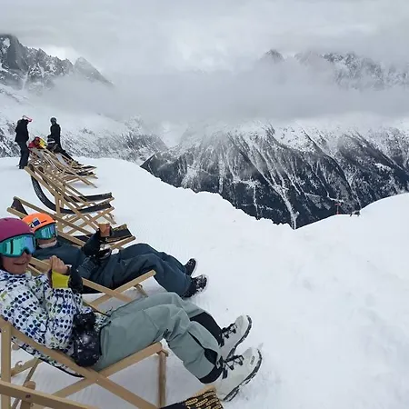 L'ilet Ensoleille /sunny Island *