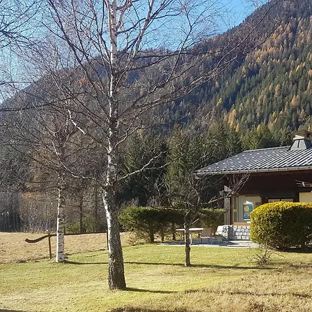 L'ilet Ensoleille /sunny Island *