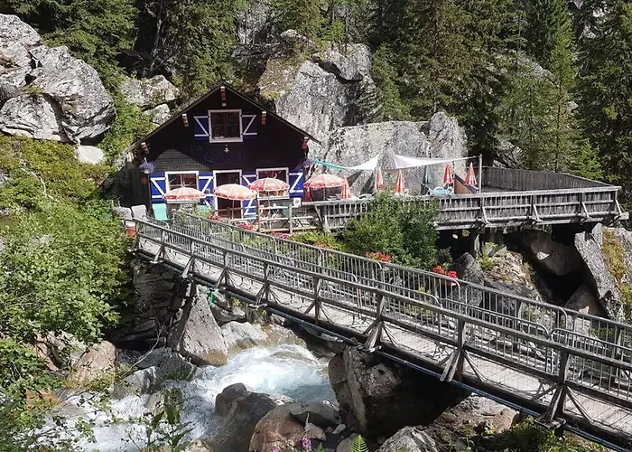 L'ilet Ensoleille /sunny Island