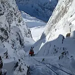 L'ilet Ensoleillé /sunny Island Chamonix