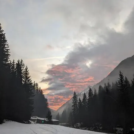 L'ilet Ensoleille /sunny Island * Chamonix