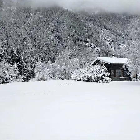 L'ilet Ensoleille /sunny Island * Chamonix
