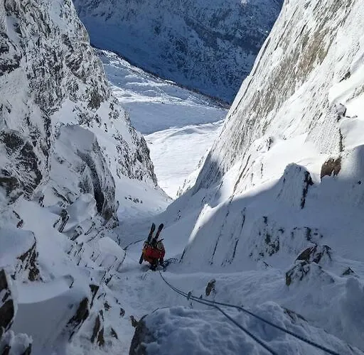 L'ilet Ensoleille /sunny Island Chamonix